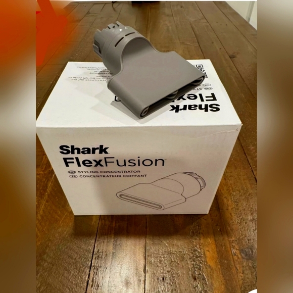 Shark Flexstyle Concentrator Attachement - Picture 1 of 1